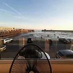 Charme Et Zenitude, Avec Vue Exceptionnelle Sur Le Port 그랑빌