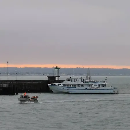 Prázdninový dům Charme Et Zenitude, Avec Vue Exceptionnelle Sur Le Port
