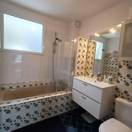 Charme Et Zenitude, Avec Vue Exceptionnelle Sur Le Port Holiday home Granville