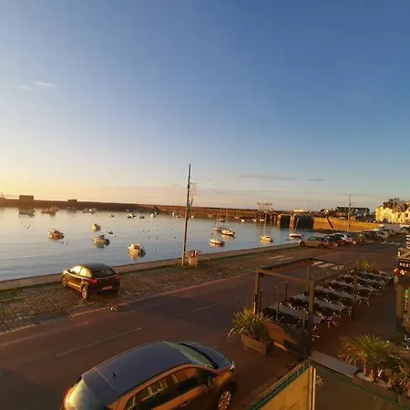Charme Et Zenitude, Avec Vue Exceptionnelle Sur Le Port بيت للعطل